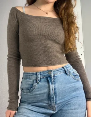 Bershka Top Manga Larga Hombros Descubiertos Marró