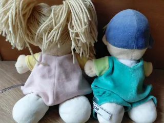 Pupazzi morbidi bambina e bambino