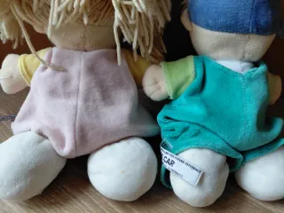 Pupazzi morbidi bambina e bambino