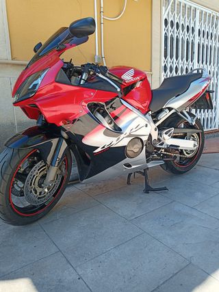 Honda CBR 600 F4i 2004 Roja/Plata