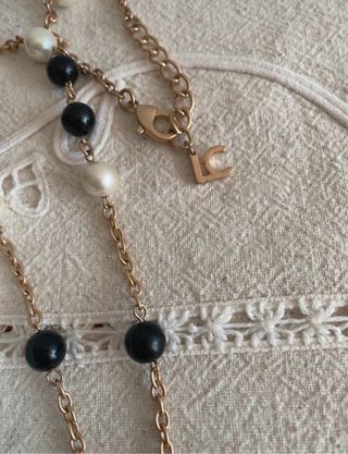 Colar Lola Casademunt Coração Preto e Dourado