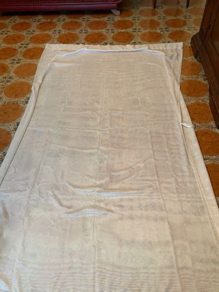 Tenda a pannello bianca damascata