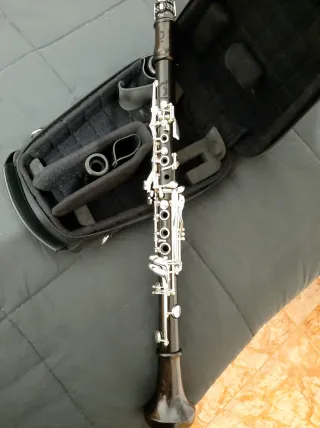 Clarinete Debon Burgani ISO II