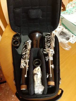 Clarinete Debon Burgani ISO II