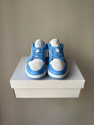 Nike Air Jordan 1 Low UNC University Blue