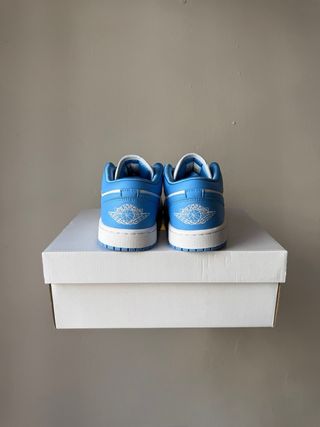 Nike Air Jordan 1 Low UNC University Blue