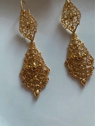 Brincos Dourados Filigrana