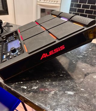 Alesis Strike Multipad sampler poco uso
