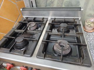 Cocina Industrial 4 Fuegos Acero Inoxidable Bertos