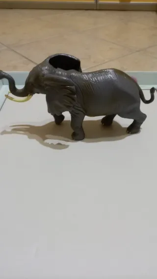 Action figure elefante