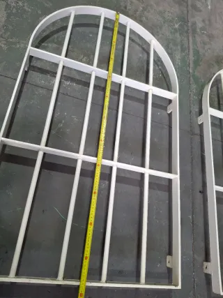Rejas de ventana con arco