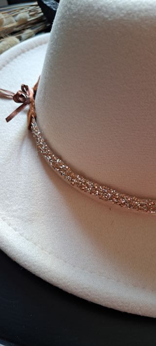 Sombrero de diseño nuevo