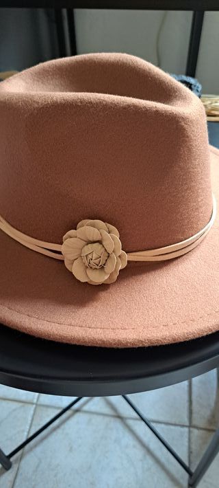 Sombrero de diseño nuevo