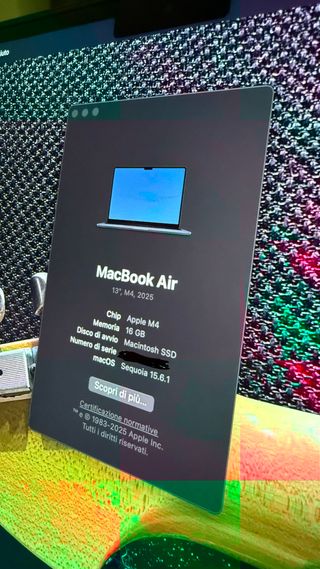 Macbook Air M4 2025 Midnight 99% Batteria