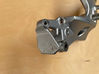 Placa Reposapiés Izq BMW F800S/ST/R