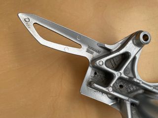 Placa Reposapiés Izq BMW F800S/ST/R