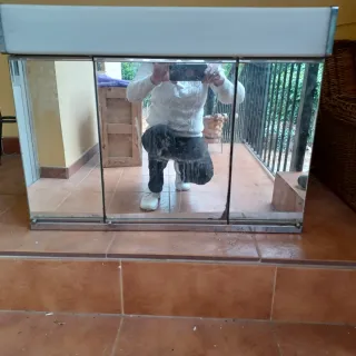 Armario de baño con luz