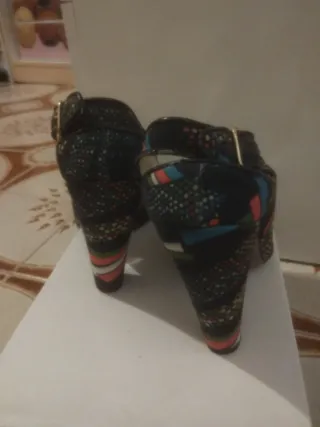 Zapatos Salón Bimba y Lola Multicolor