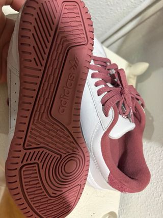 Zapatillas Adidas Talla 38 Rojas y Blancas