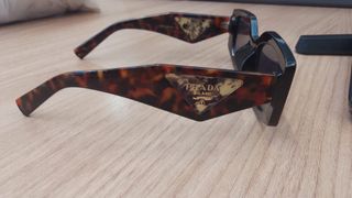 Gafas de sol Prada originales Made in Italia