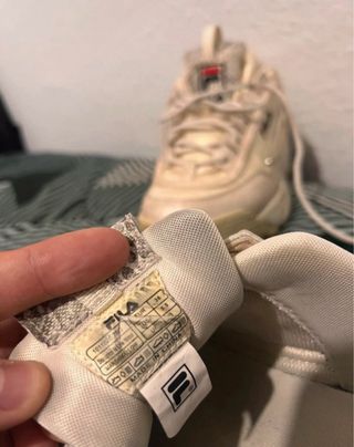 Zapatillas Fila Mujer Blancas y Plateadas