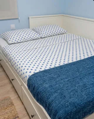 Cama- diván blanco de Ikea 80x200cm