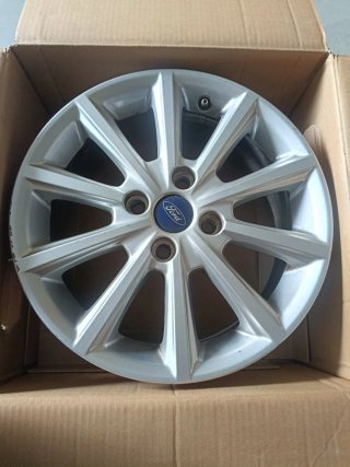 Cerchi in lega Ford R16 4x108