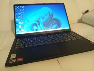 Lenovo Ryzen 3 5300U 8GB 250GB + Cargador ES