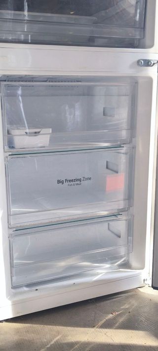 Nevera "nueva" frigorífico LG GBP62DSNFN