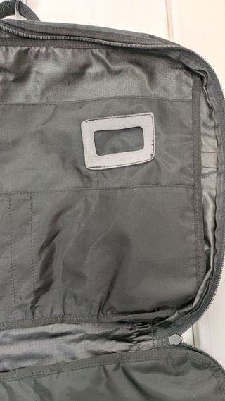 Maletín ordenador portátil multibolsillos