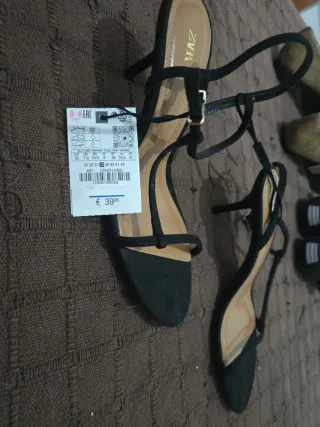 Sandalias Zara tacón fino negras talla 38