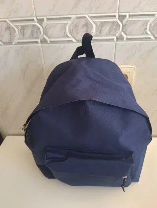 Mochila azul para paseo