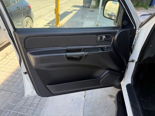 Nissan Terrano II 2003