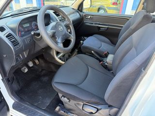 Nissan Terrano II 2003