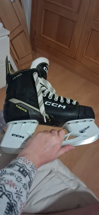 Patines Hockey CCM TACKS AS560