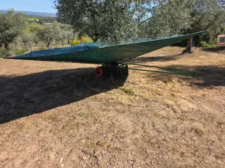 Paraguas recolector manual para olivos, almendros.