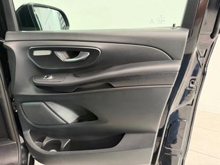 Mercedes Clase V250d 190cv 2022 AMG LINE