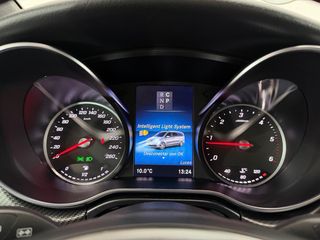 Mercedes Clase V250d 190cv 2022 AMG LINE