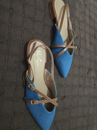 Zapatos punta fina T40 tacón bajo