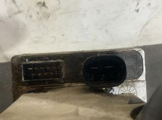 Bomba dirección peugeot 58961 9682527780 407 2.0
