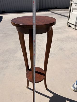 Mesita auxiliar alta de madera  Vintage