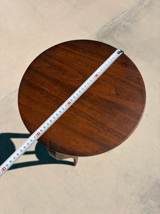 Mesita auxiliar alta de madera  Vintage