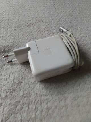 MacBook Air 11” 2010 Linux + extras