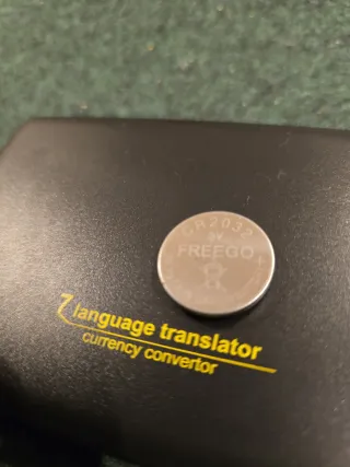 Traductor y Convertidor de Moneda Portátil con pil