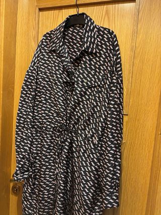 Vestido camisero Kenzo negro y rosa