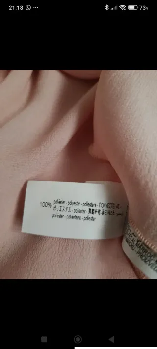 Blusa rosa con volantes