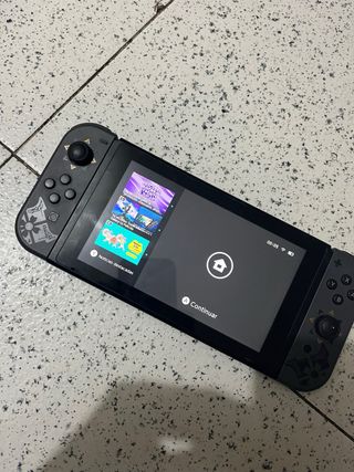 Nintendo Switch Edición Especial Monster Hunter