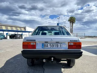 Renault r9 tse