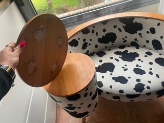 Sillón de diseño unico con estampado de vaca