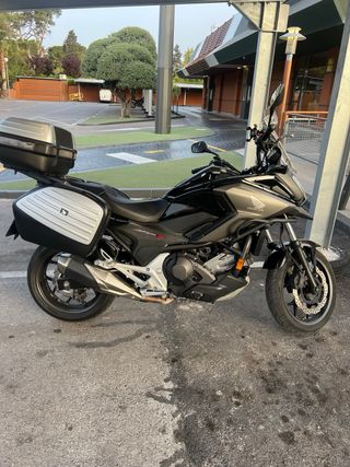 Honda NC750X DCT Automática